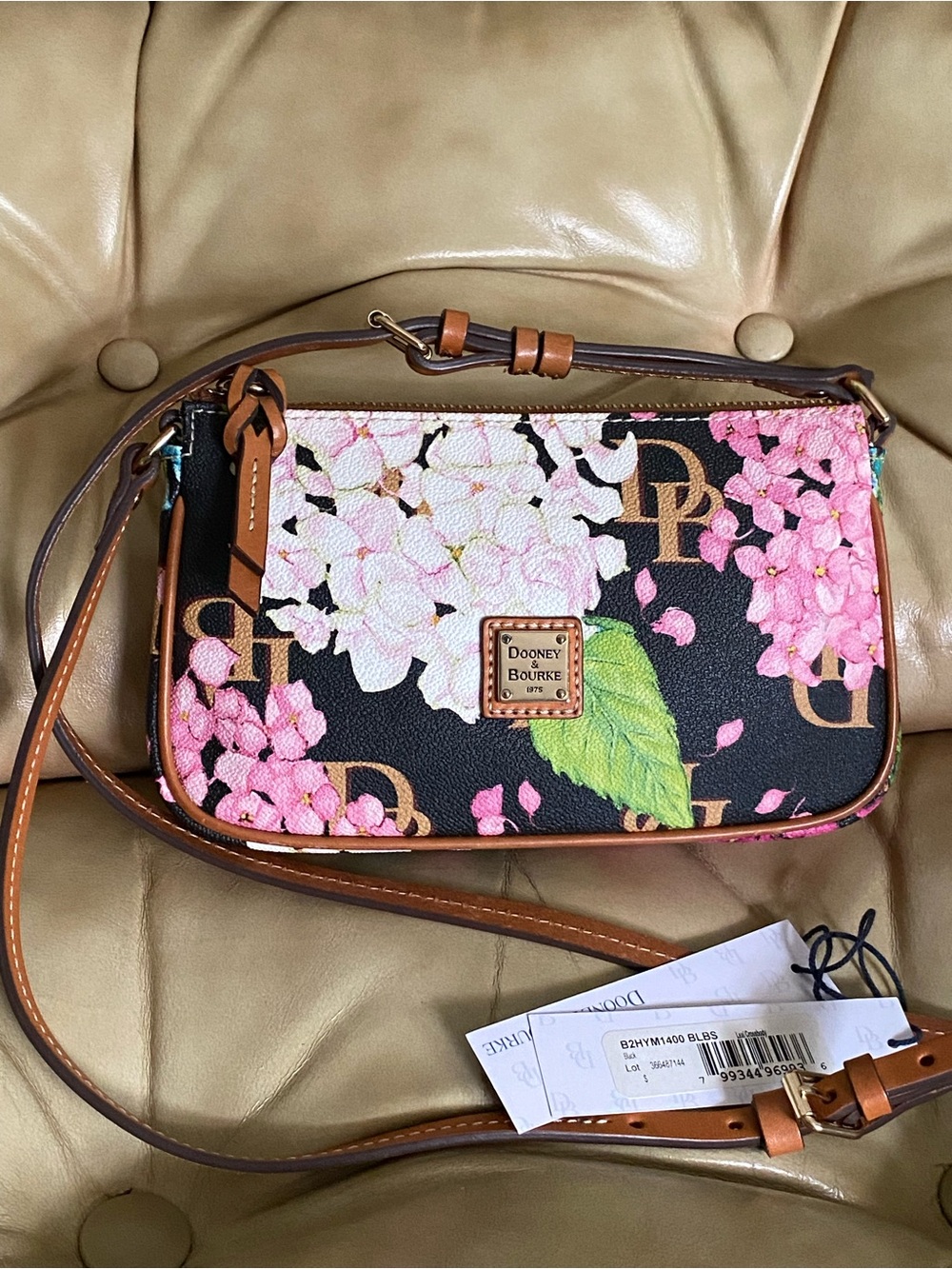 NWT Dooney & Bourke Hydrangea Floral Crossbody Bag